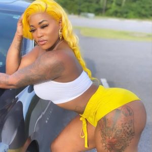 En ville et en manque Malika - rencontre-Milf-La Roche-sur-Yon